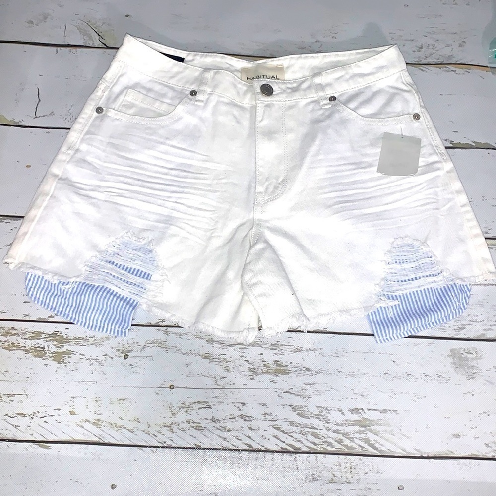 Habitual Kid Mid Thigh Short